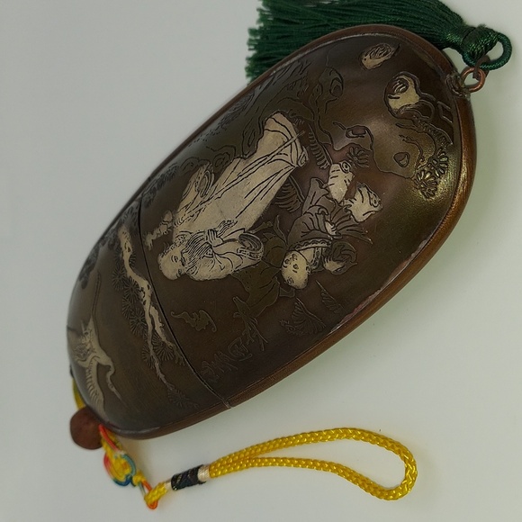 Vintage Chinese Brass glass case & tassels. With Deity, Fortune Kid & Crane. - Picture 2 of 9